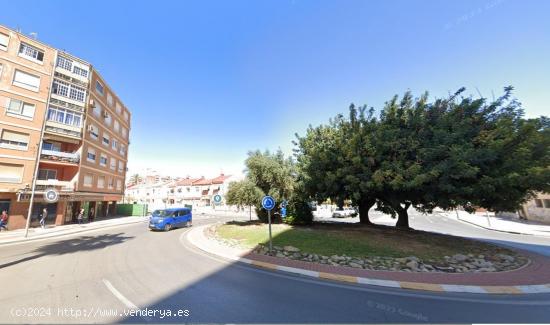 Se vende local comercial exclusivo frente a El Corte Inglés en Cartagena - MURCIA