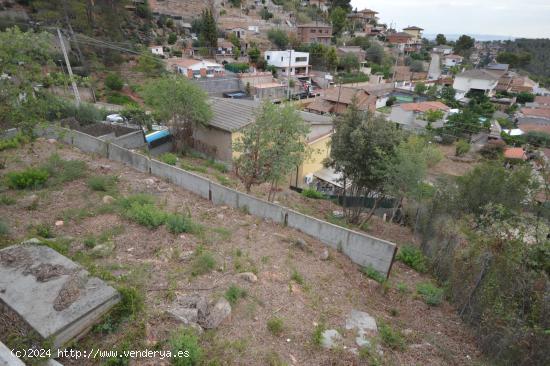 Parcela de 481m2 urbanizable en la  Creu de Sussalba a 5 minutos de Sant Andreu de la Barca. - BARCE