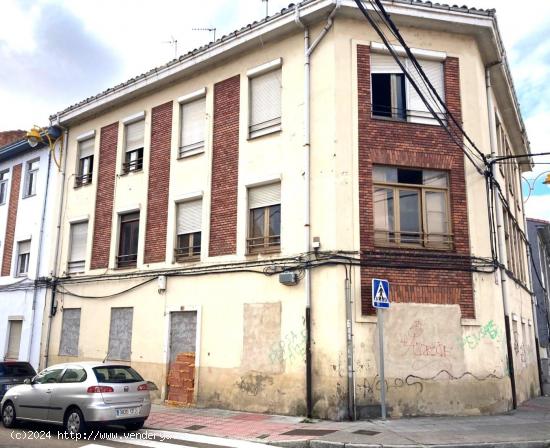 Oportunidad para inversores: edificio en barrio San Esteban - LEON