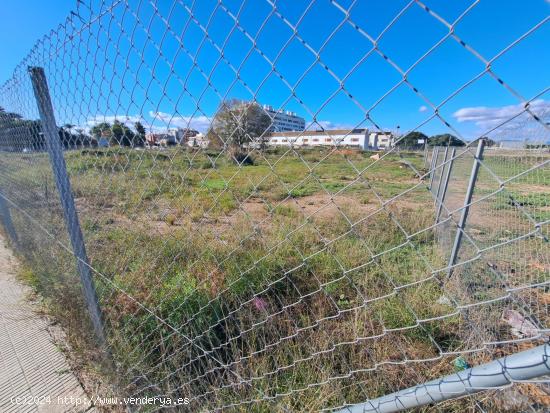 Se vende parcela en terreno urbanizable de 400 m2 en Carcaixent. - VALENCIA