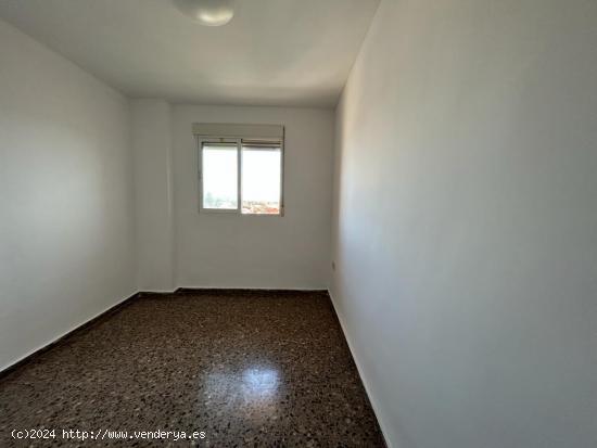 CUL865 - FINCAS GIRBÉS PRESENTA EN ALQUILER PISO DE 114M2 EN LA CALLE RIU XÚQUER DE CÁRCER - VALE