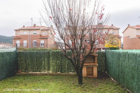 ADOSADO A ESTRENAR EN AOIZ - NAVARRA