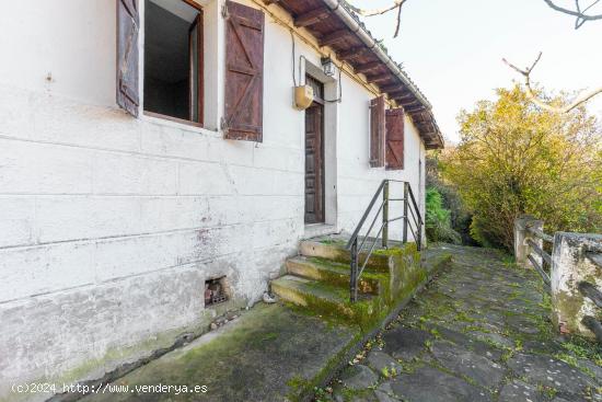 CASA EN VENTA CON PARCELA EN ORIELLA - ASTURIAS