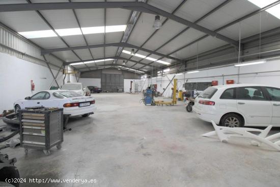 NAVE INDUSTRIAL-TALLER CHAPA Y PINTURA EN VENTA - ALICANTE