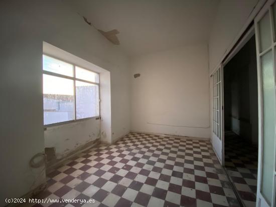 CASABANCO VENDE PISO CUATRO DORMITORIOS LLERENA - BADAJOZ