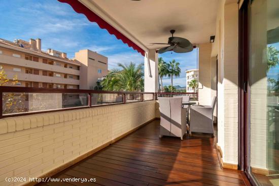 RENOVADO APARTAMENTO DE  3 DORMITORIOS EN ALBIR - ALICANTE