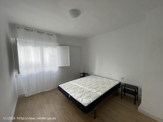 Piso en venta en Alicante (Alicante)