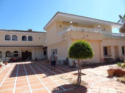 Parcela en venta en Estepona (Málaga)