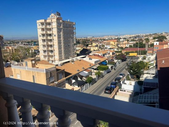  Apartamento en venta en Torrevieja (Alicante) 