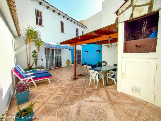 Casa en venta en Alfaz del Pi (Alicante)