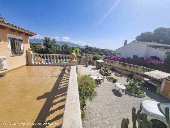 Villa en venta en Alfaz del Pi (Alicante)