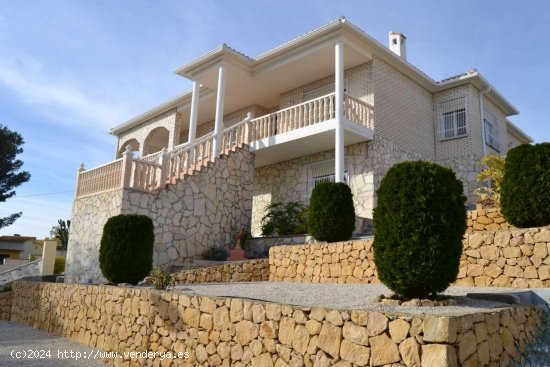  Villa en venta en La Nucia (Alicante) 