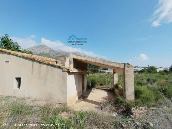  Terreno con casa a la venta en Callos D'en Sarrià - ALICANTE 