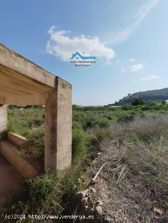 Terreno con casa a la venta en Callos D'en Sarrià - ALICANTE