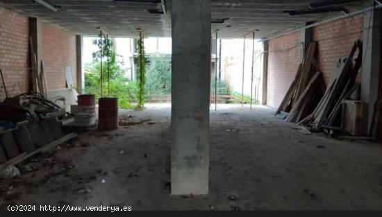 EN VENTA EDIFICIO DE 14 VIVIENDAS , 14 PLAZAS DE  GARAJE Y TRASTEROS Y LOCAL EN CALDAS DE REIS - PON