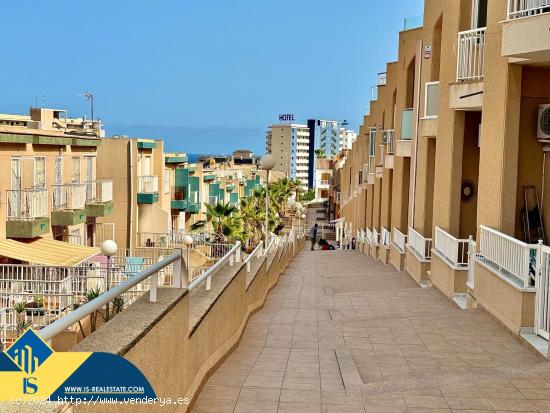 Magnifico bungalow  reformado con amplia terraza y piscina comunitaria - ALICANTE