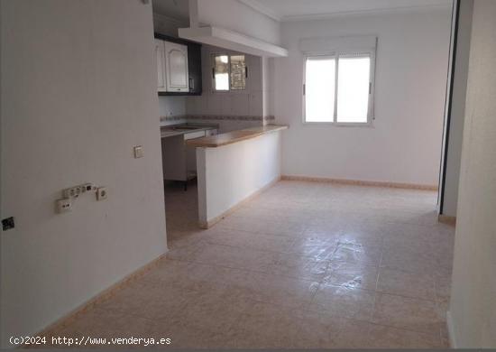 Precio Especial ! Apartamento con 2 dormitorios y ubicación centrica - ALICANTE