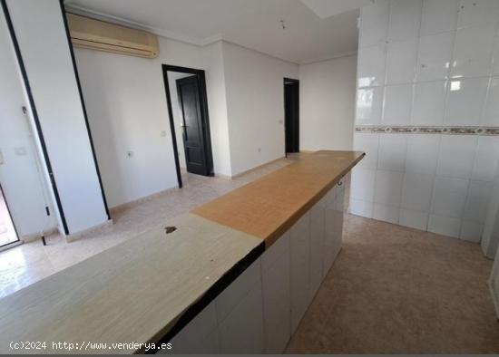 Precio Especial ! Apartamento con 2 dormitorios y ubicación centrica - ALICANTE