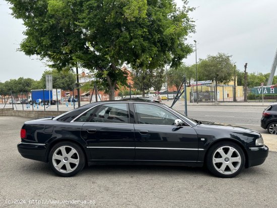 Audi S8 4.2 V8 340CV.- 