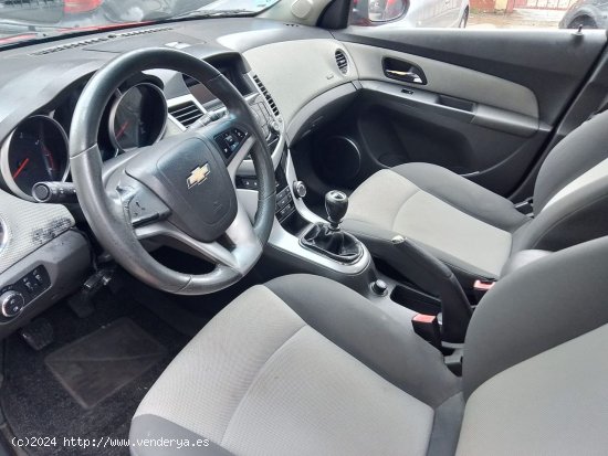 Chevrolet Cruze 1.6 - Cornellà