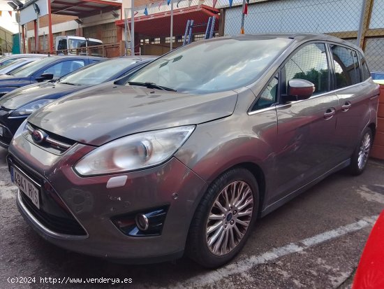  Ford Grand C-MAX 7 PLAZAS - Cornellà 