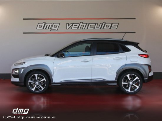 Hyundai Kona 1.6 TGDi Style DT 4x4 2C Tecno Red 5p. - Rubí