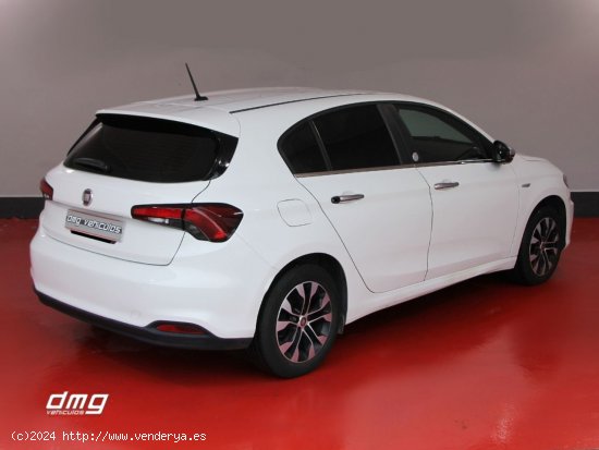 Fiat Tipo 5P 1.3 70kW 95CV Multjet II Mirror 5p. - Rubí