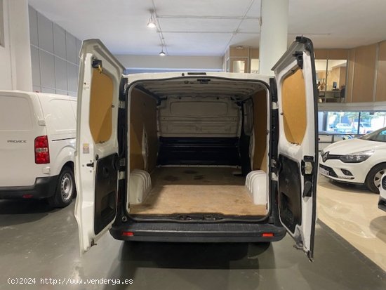 Renault Trafic Furgón 29 L2H1 dCi 120cv - GARANTIA MECANICA - Barcelona