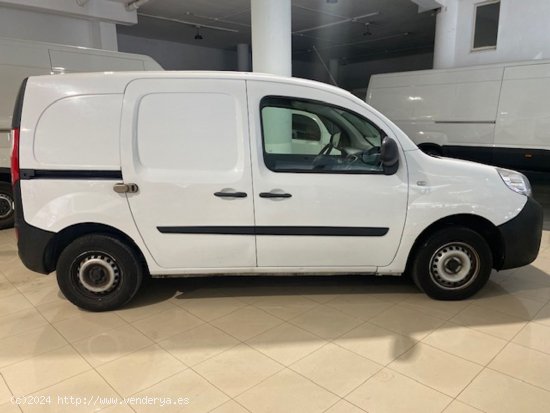 Renault Kangoo Fg. 1.5dCi Profesional 85cv. - GARANTIA MECANICA - Barcelona