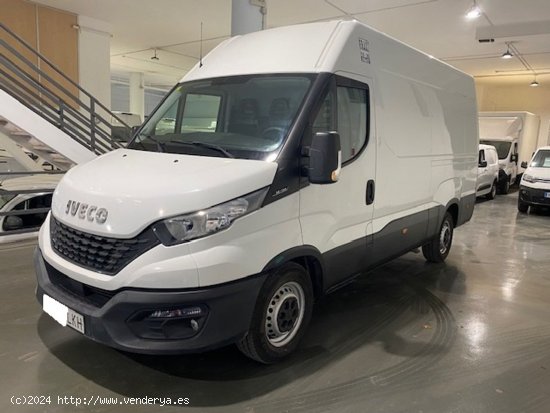 Iveco Daily Furgón 35S14 V 3520L H2 12.0 140cv - GARANTIA MECANICA - Barcelona