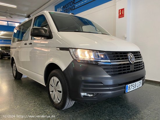 Volkswagen Transporter 2.0 TDI KOMBI 9 PLAZAS - Castelldefels