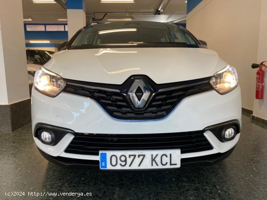 Renault Grand Scénic 1.5 DCI ZEN AUTO 7 PLAZAS - Castelldefels