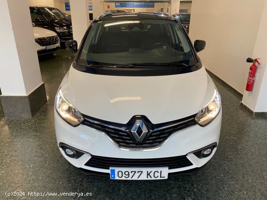 Renault Grand Scénic 1.5 DCI ZEN AUTO 7 PLAZAS - Castelldefels