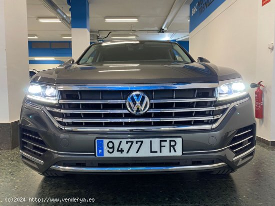 Volkswagen Touareg 3.0 TDI PREMIUM ELEGANCE AUTO 4 MOTION - Castelldefels