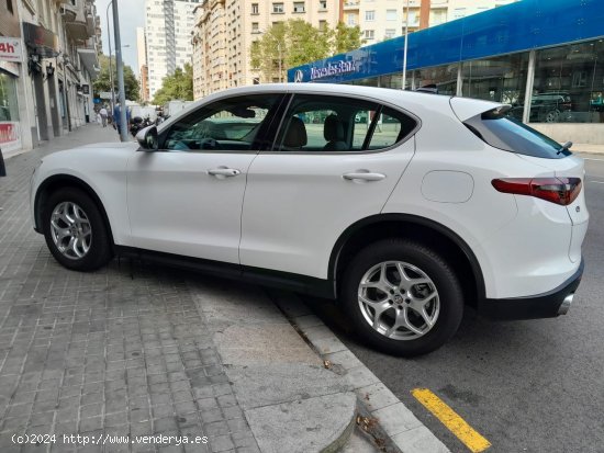 Alfa Romeo Stelvio 2.0  TURBO 16V AT8-Q4 - Barcelona