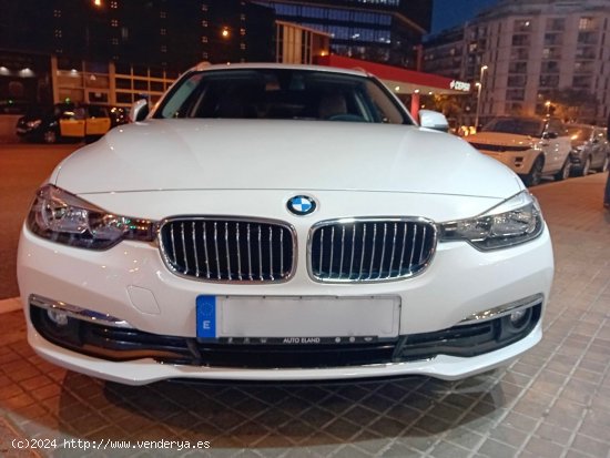 BMW Serie 3 320d Touring Luxury Line - Barcelona