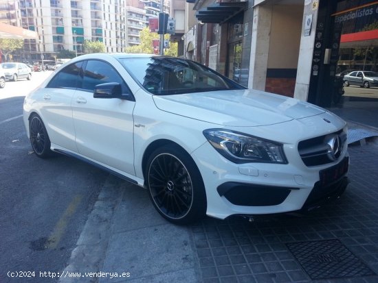 Mercedes CLA 45 AMG - Barcelona