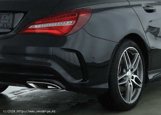 Mercedes CLA Shooting Brake 220 d AMG LINE - Barcelona