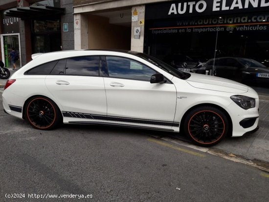 Mercedes CLA Shooting Brake 45 AMG ORANGE EDITION - Barcelona