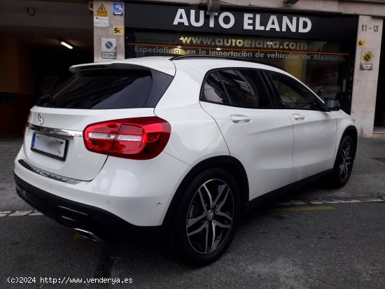 Mercedes GLA 250 URBAN - Barcelona