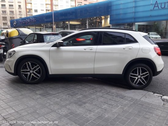 Mercedes GLA 250 URBAN - Barcelona