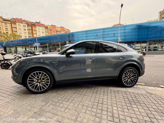  Porsche Cayenne COUPE HYBRID - Barcelona 