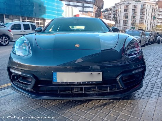 Porsche Panamera 4 E-HYBRID - Barcelona