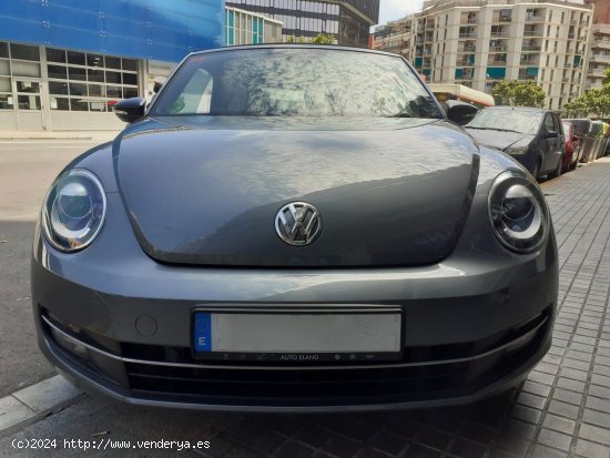 Volkswagen Beetle Cabrio 2.0 TSI DSG - Barcelona