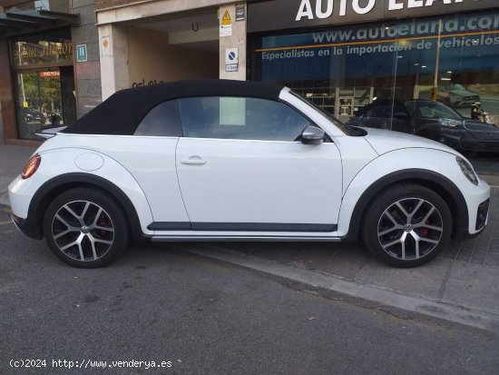 Volkswagen Beetle Cabrio 2.0 TSI DUNE - Barcelona