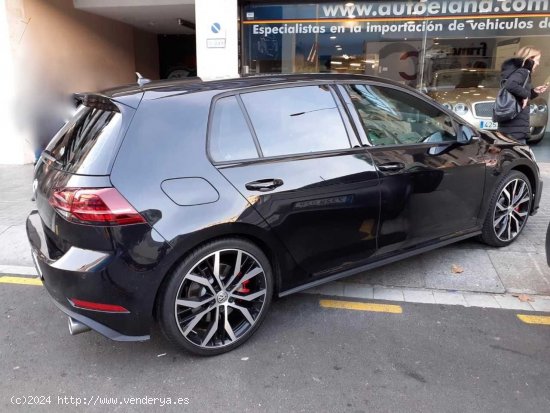 Volkswagen Golf GTI 2.0 TSI PERFORMANCE - Barcelona