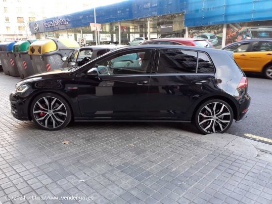 Volkswagen Golf GTI 2.0 TSI PERFORMANCE - Barcelona