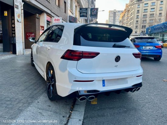 Volkswagen Golf R - Barcelona