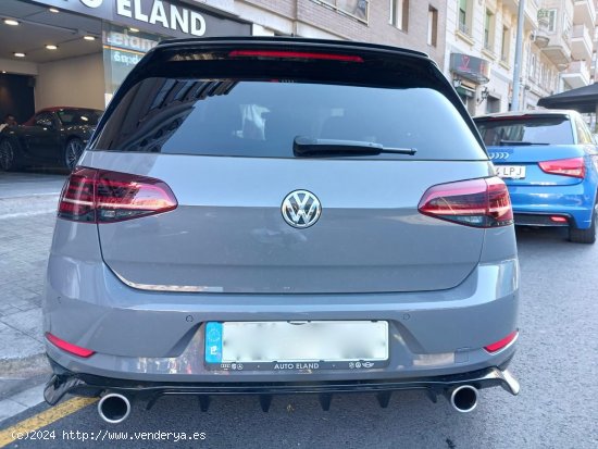 Volkswagen Golf TCR GTI 2.0 TSI DSG - Barcelona