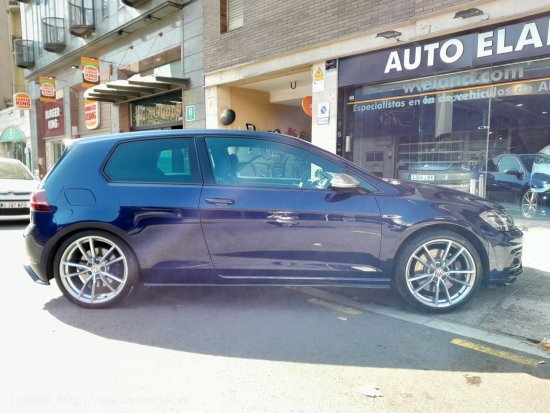 Volkswagen Golf VII R 2.0 TSI 4MOTION - Barcelona